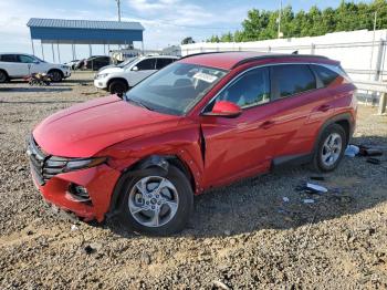  Salvage Hyundai TUCSON