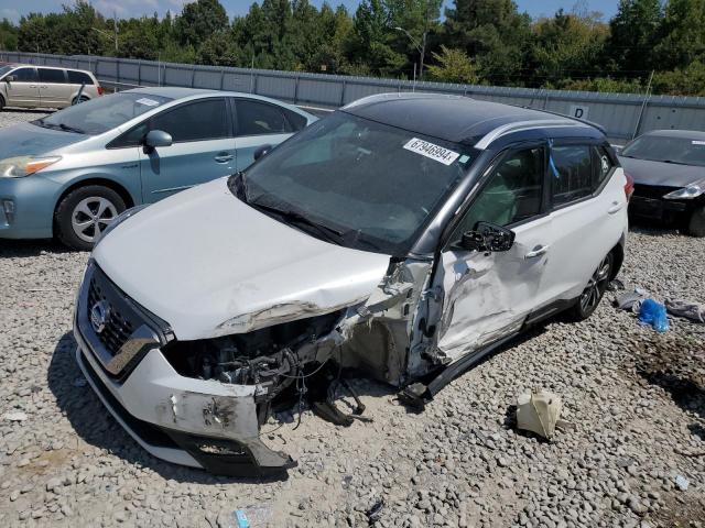  Salvage Nissan Kicks