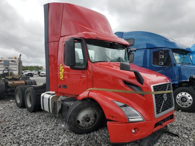  Salvage Volvo Vnr