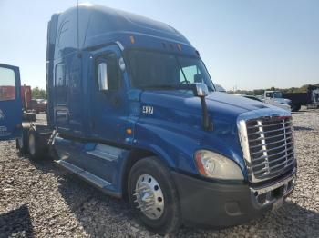  Salvage Freightliner Cascadia 1