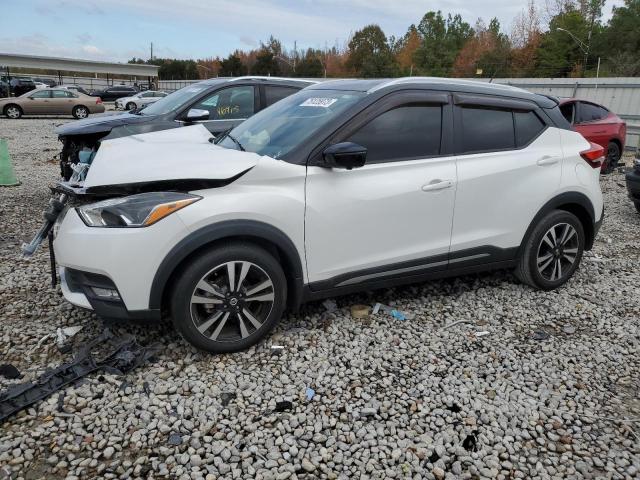  Salvage Nissan Kicks