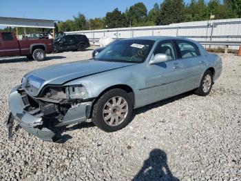  Salvage Lincoln Towncar