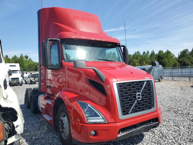  Salvage Volvo Vnr