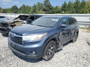  Salvage Toyota Highlander