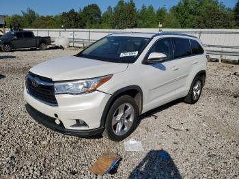  Salvage Toyota Highlander