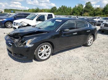  Salvage Nissan Maxima