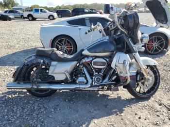  Salvage Harley-Davidson Flse