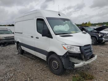  Salvage Mercedes-Benz Sprinter