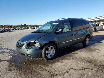  Salvage Chrysler Minivan