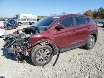  Salvage Hyundai TUCSON