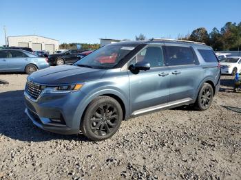  Salvage Kia Carnival