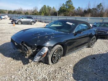  Salvage Ford Mustang