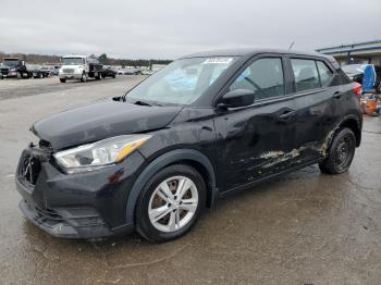  Salvage Nissan Kicks