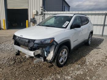  Salvage Jeep Compass