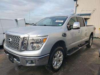  Salvage Nissan Titan