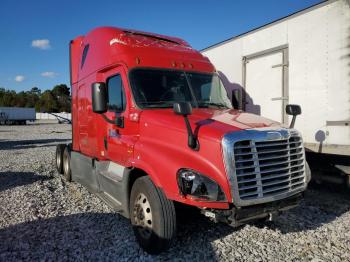  Salvage Freightliner Cascadia 1