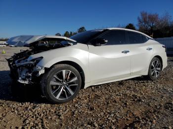  Salvage Nissan Maxima