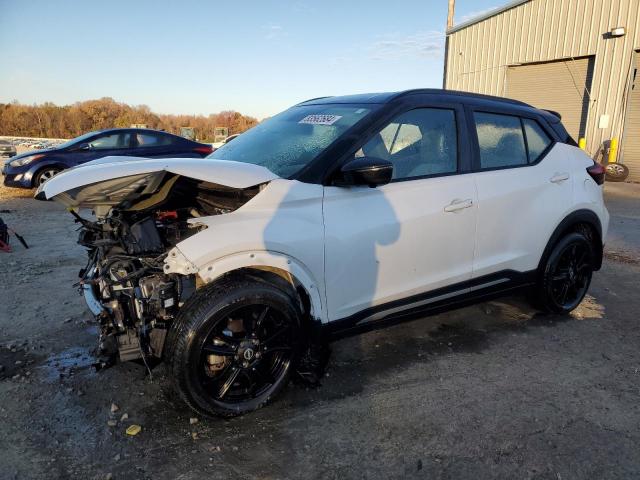  Salvage Nissan Kicks