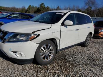  Salvage Nissan Pathfinder