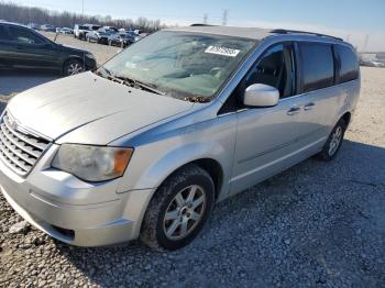  Salvage Chrysler Minivan