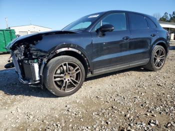  Salvage Porsche Cayenne