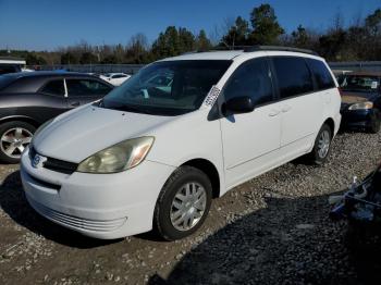  Salvage Toyota Sienna