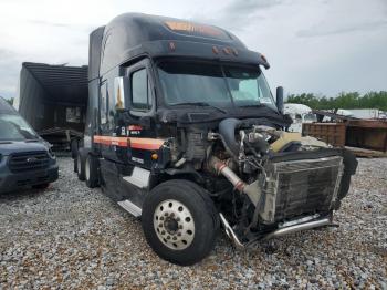  Salvage Freightliner Cascadia 1