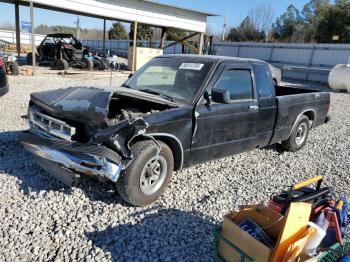  Salvage Chevrolet S-10