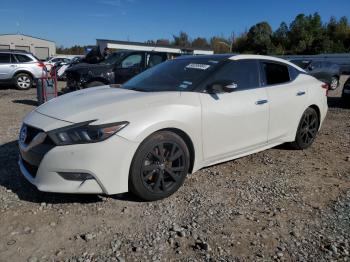  Salvage Nissan Maxima