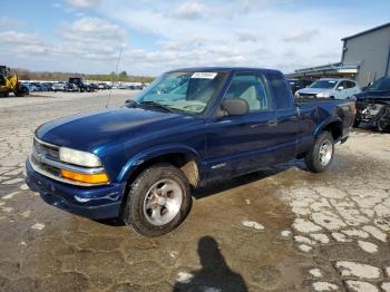  Salvage Chevrolet S-10