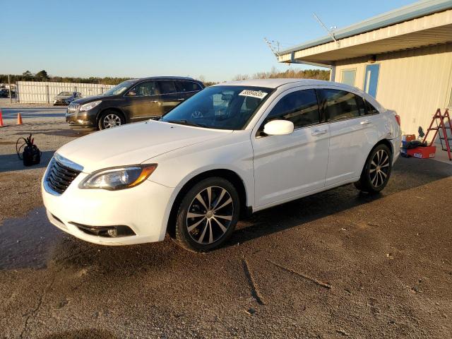  Salvage Chrysler 200