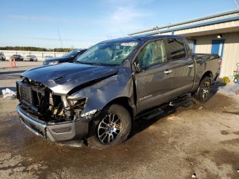  Salvage Nissan Titan