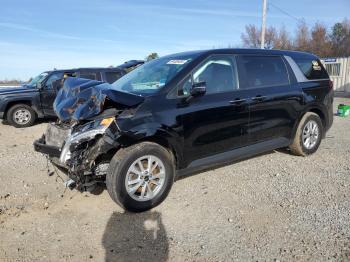  Salvage Kia Carnival