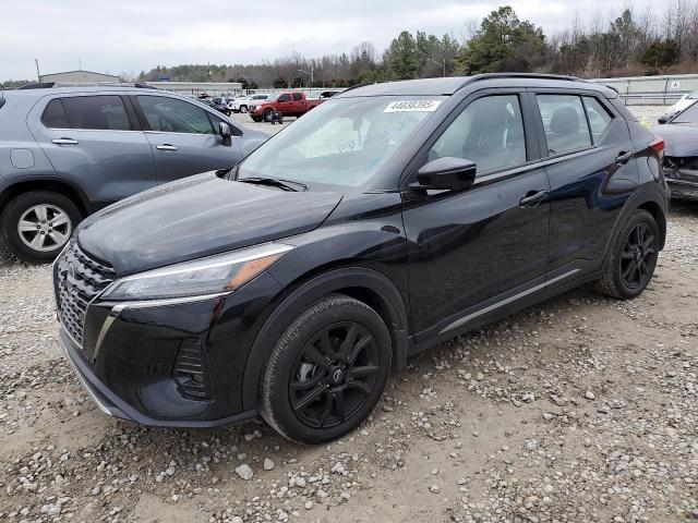  Salvage Nissan Kicks