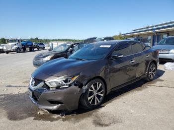  Salvage Nissan Maxima