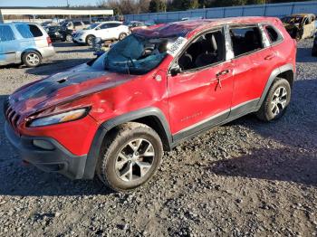  Salvage Jeep Cherokee