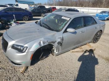  Salvage Chrysler 300