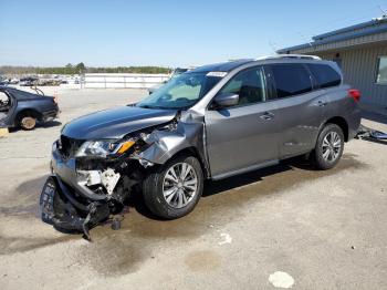  Salvage Nissan Pathfinder