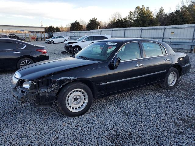  Salvage Lincoln Towncar