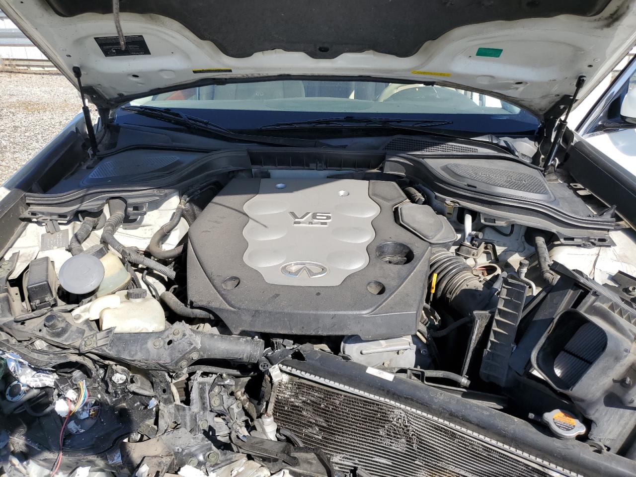 INFINITI M35 Base Image 10