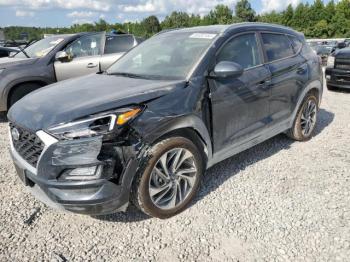  Salvage Hyundai TUCSON
