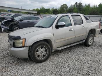  Salvage Chevrolet Avalanche