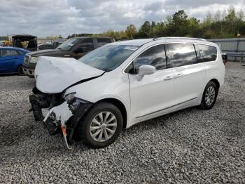  Salvage Chrysler Pacifica
