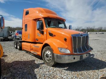  Salvage Peterbilt 579