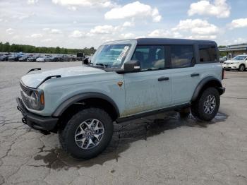  Salvage Ford Bronco