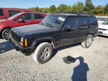  Salvage Jeep Cherokee