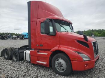  Salvage Volvo Vnr