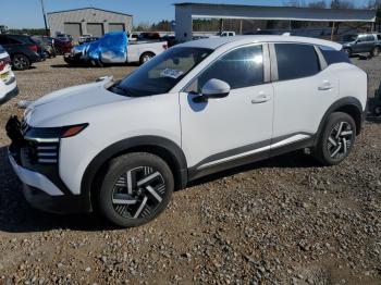  Salvage Nissan Kicks