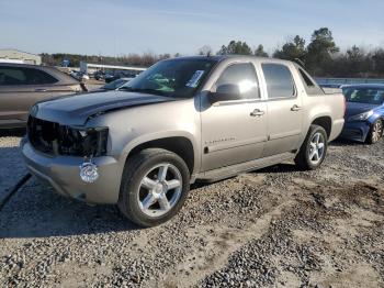  Salvage Chevrolet Avalanche