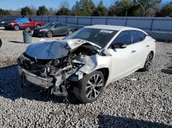  Salvage Nissan Maxima
